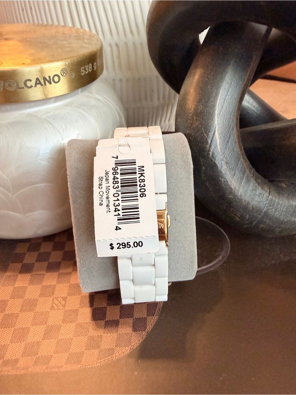 Michael Kors White and Gold Ceramic Watch with Mother of Pearl Dial - Picture 3 of 5
